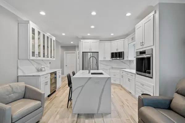 401 Abbey Ridge COURT, Fontana, WI 53125