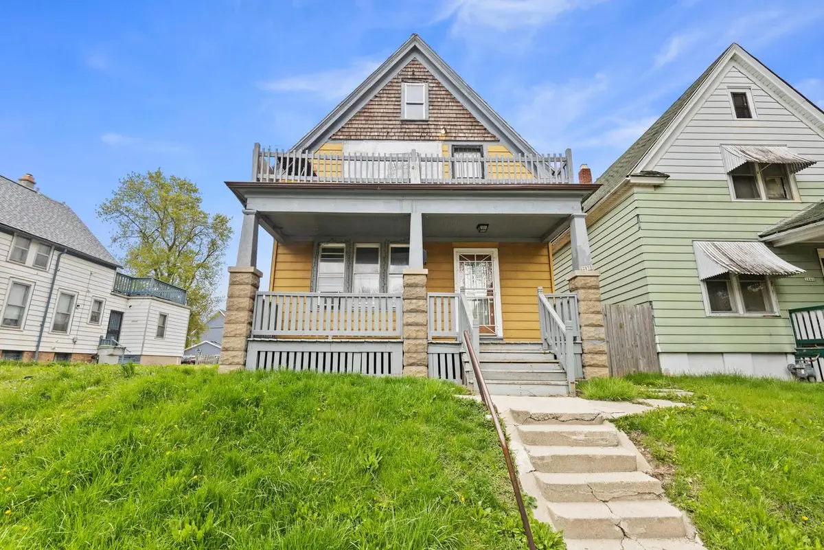 2850 N 28th STREET, Milwaukee, WI 53210 - #1
