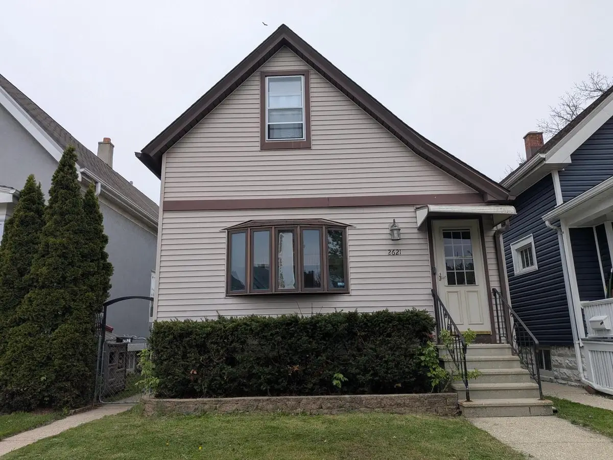 2621 30th STREET, Milwaukee, WI 53215 - #1