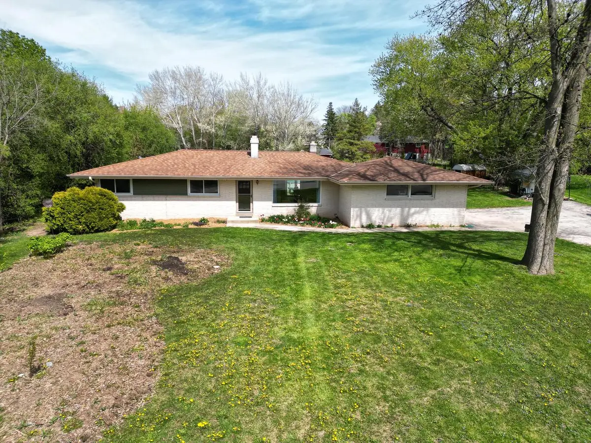N68W13722 Bay Ridge COURT, Menomonee Falls, WI 53051 - #1