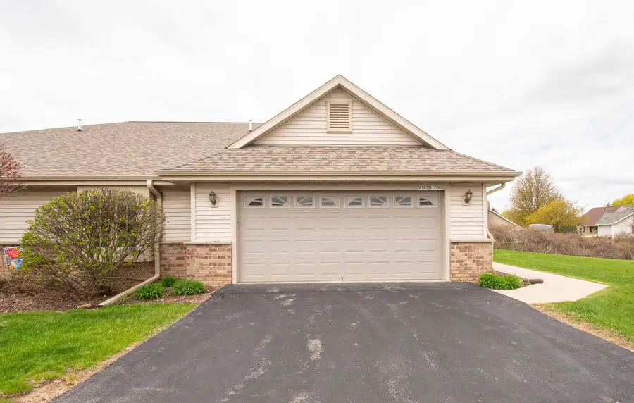 W197N17085 Stonewall DRIVE, Jackson, WI 53037 - #2