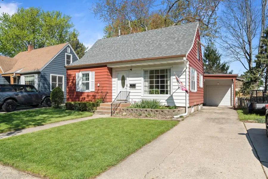 1205 Barnes STREET, Delavan, WI 53115 - #2