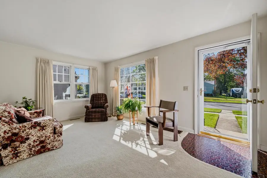 1205 Barnes STREET, Delavan, WI 53115 - #3