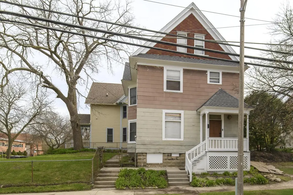 107 Brown STREET, Milwaukee, WI 53212 - #1