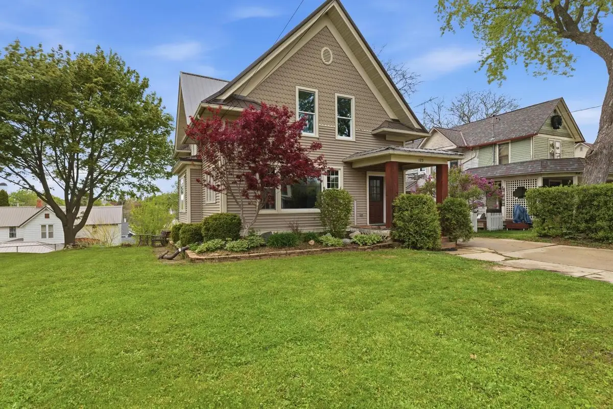 123 N German STREET, Mayville, WI 53050 - #1