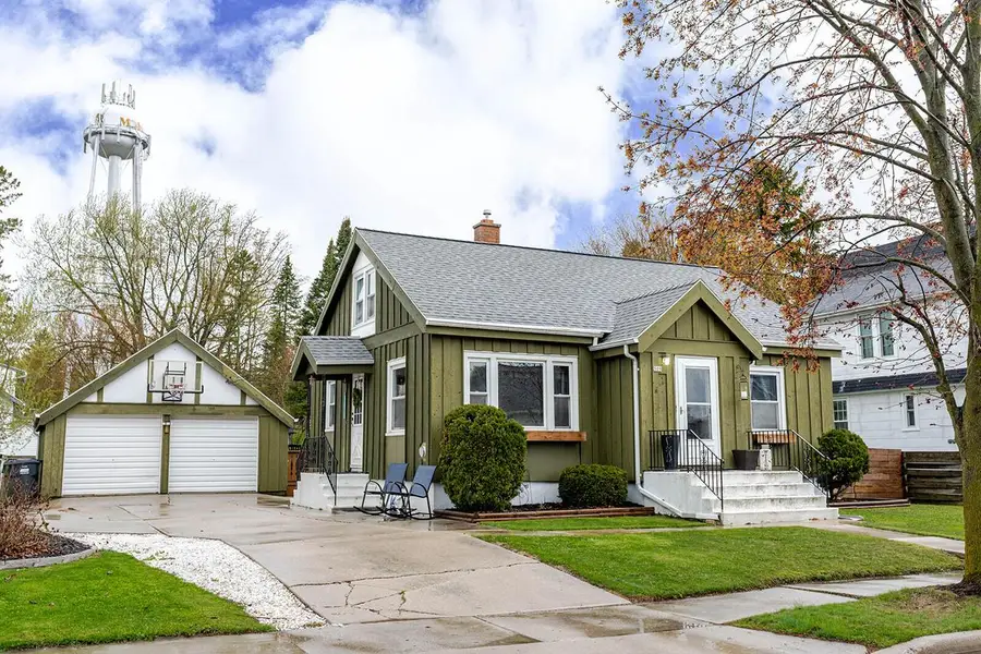 509 Jackson STREET, Mishicot, WI 54228 - #2