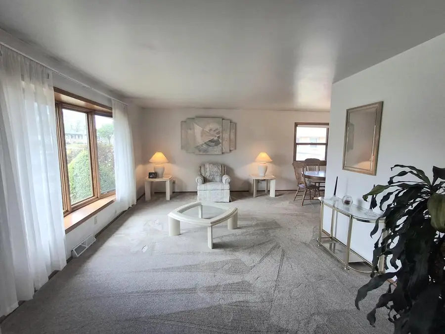 1418 Denis AVENUE, Milwaukee, WI 53221 - #3
