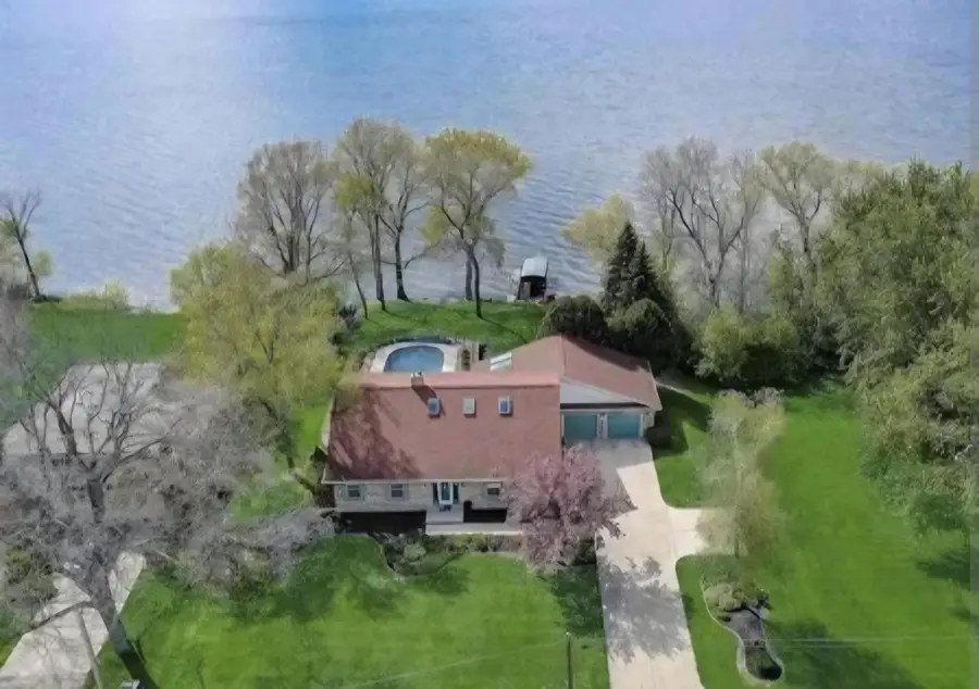 904 Lake Shore DRIVE, Beaver Dam, WI 53916 - #2