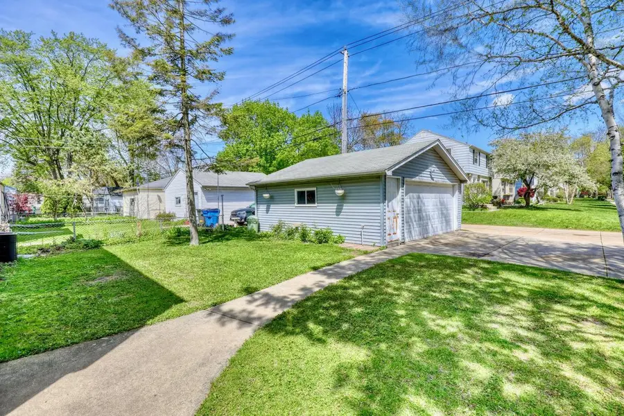 180 Henry Clay STREET, Whitefish Bay, WI 53217 - #3