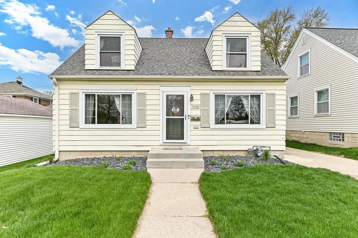 7926 Wright STREET, Wauwatosa, WI 53213 - #1