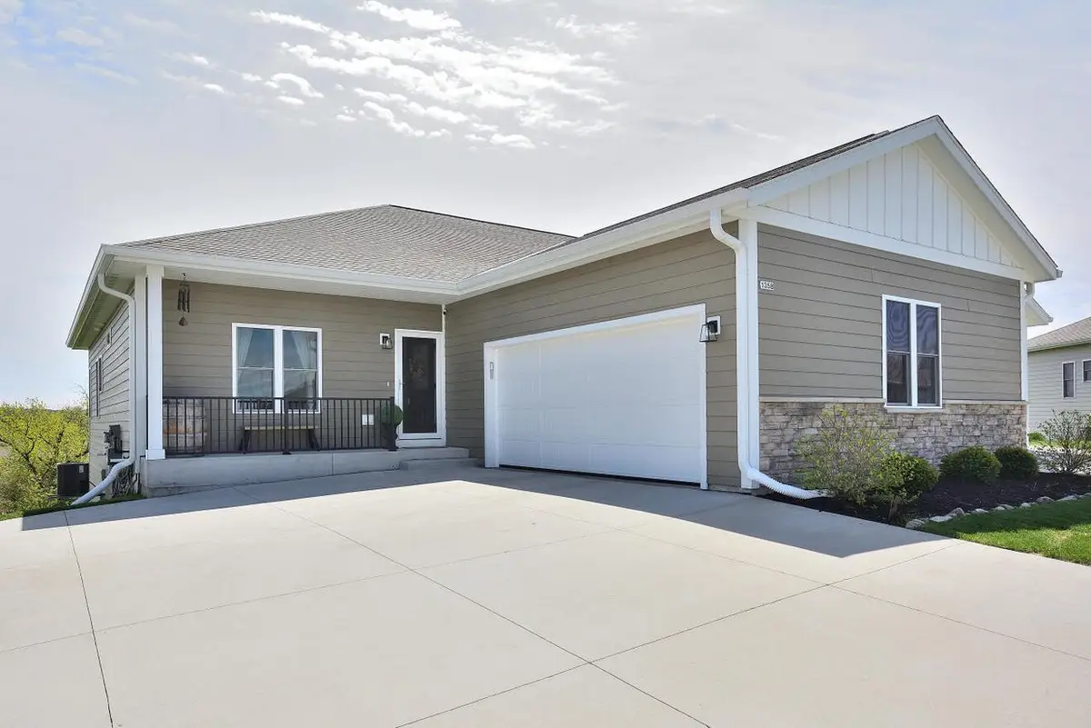 1358 Scenic Pointe COURT, Hartford, WI 53027 - #1