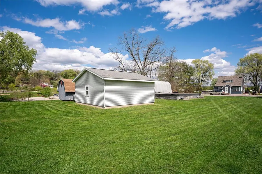 421 WALNUT PLACE, La Crescent, MN 55947 - #2