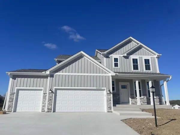N101W16895 Tanglewood DRIVE, Germantown, WI 53022