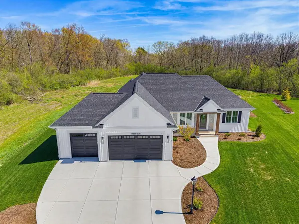 W144N11538 Wrenwood DRIVE, Germantown, WI 53022