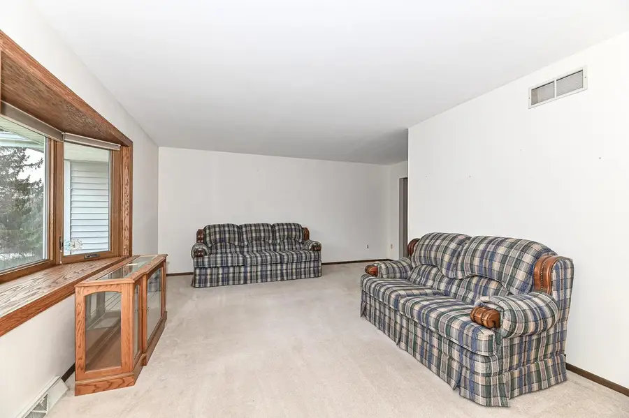 503 Paul STREET, Burlington, WI 53105 - #3