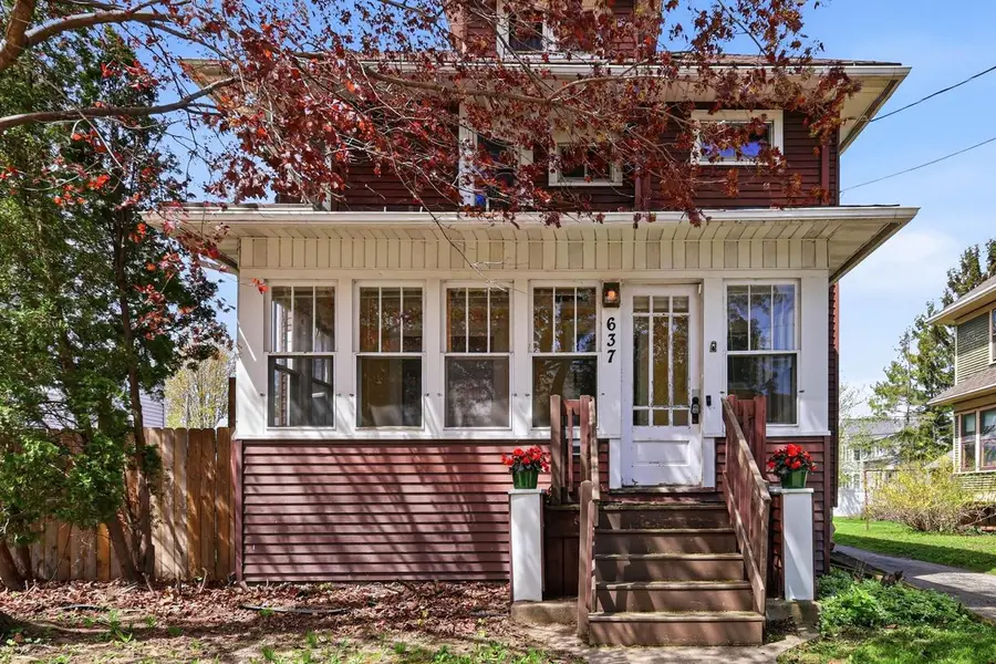 637 Bowen STREET, Oshkosh, WI 54901 - #2