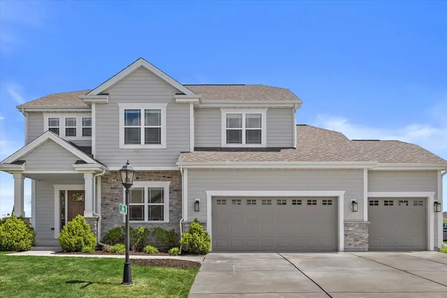 3108 Mineral Springs BOULEVARD, Summit, WI 53066 - #2