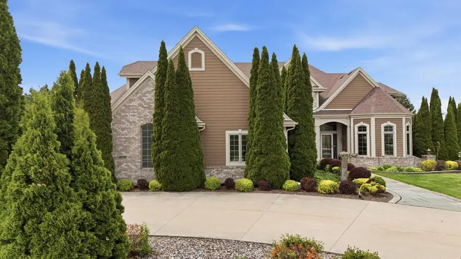 5924 Stefanie WAY, Caledonia, WI 53108 - #3