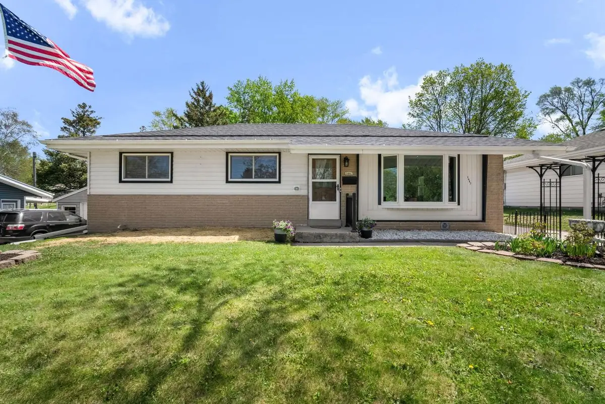 1447 S Grand AVENUE, Waukesha, WI 53189 - #1