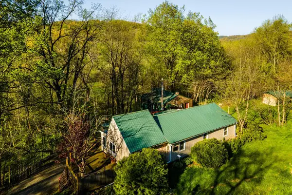 31821 State Hwy 131, Wauzeka, WI 53826