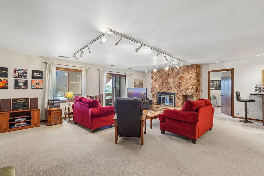 2101 Good Hope ROAD #210, Glendale, WI 53209 - #2