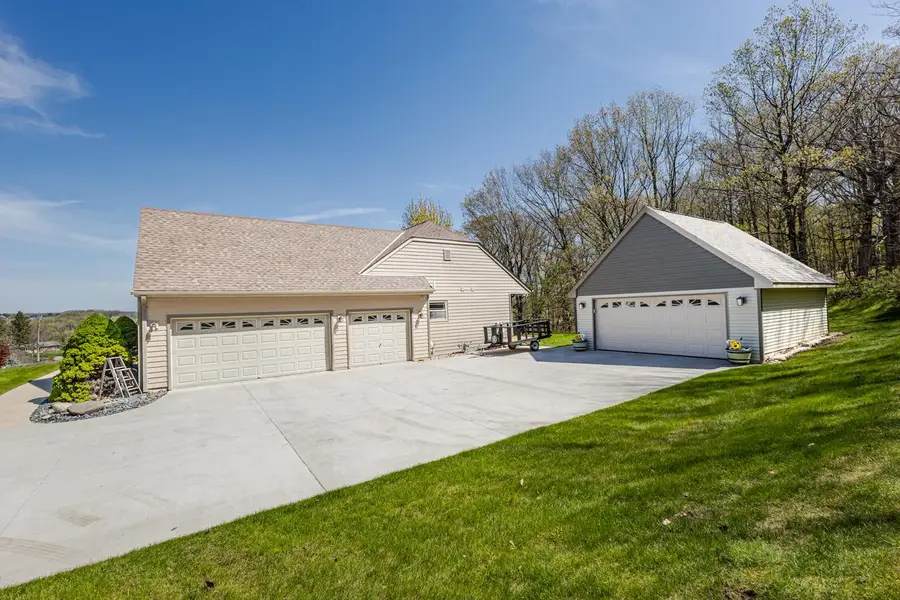 20805 Windsor DRIVE, New Berlin, WI 53146 - #3