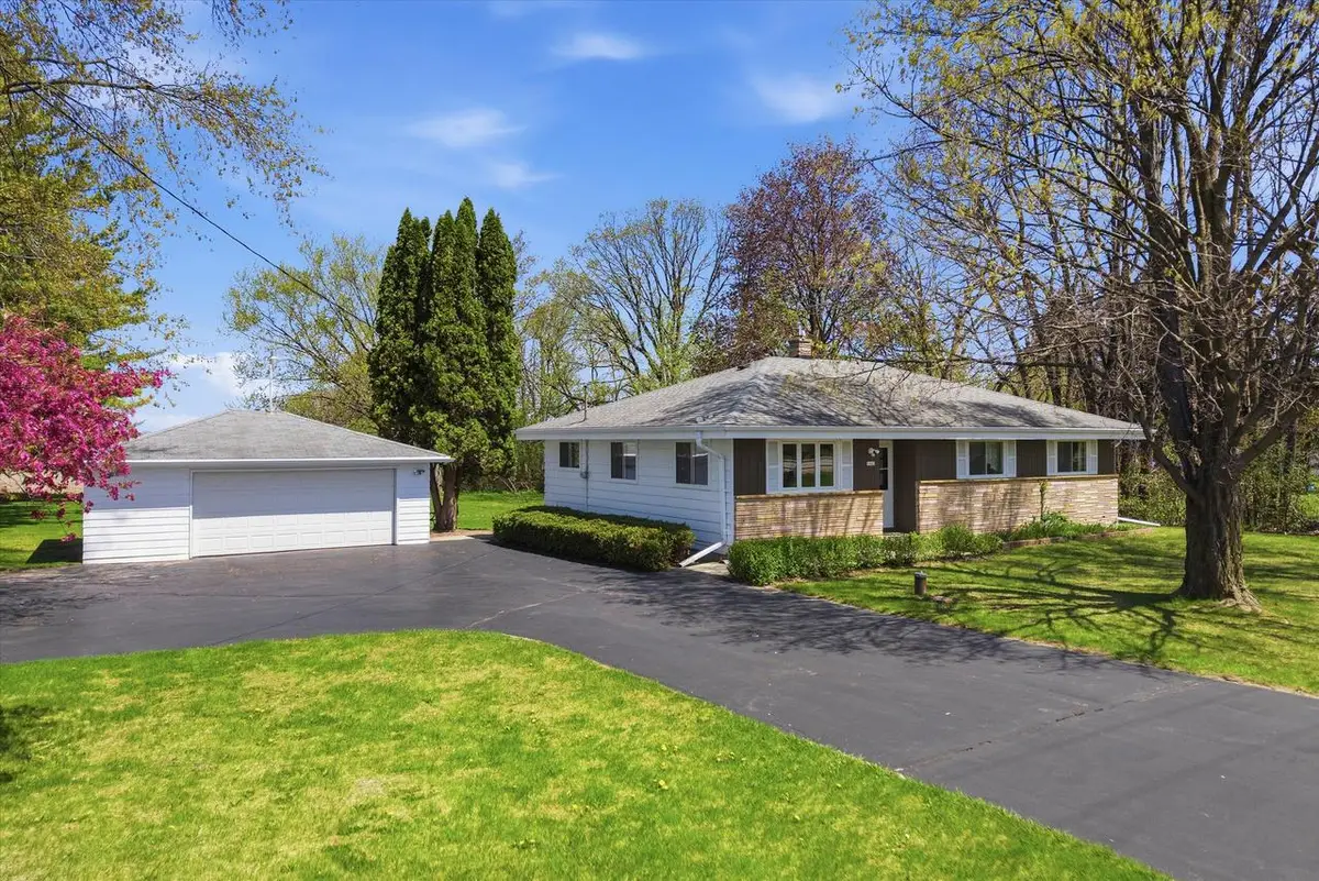 1402 State  60 HIGHWAY, Jackson, WI 53037 - #1
