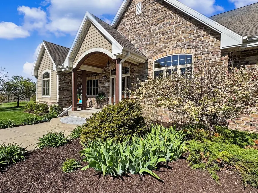 4722 Oakwood ROAD, Franklin, WI 53132 - #3