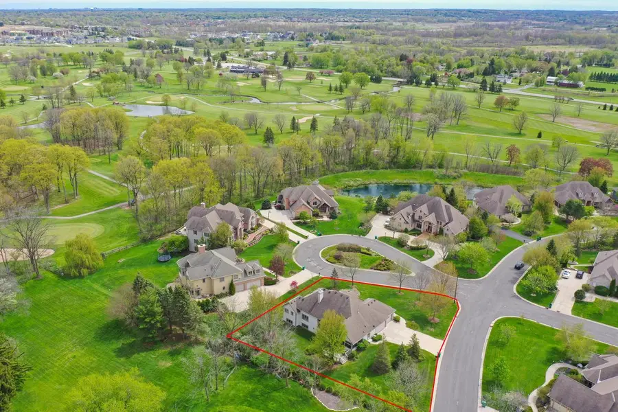 N52W21298 Golfview COURT, Menomonee Falls, WI 53051 - #2