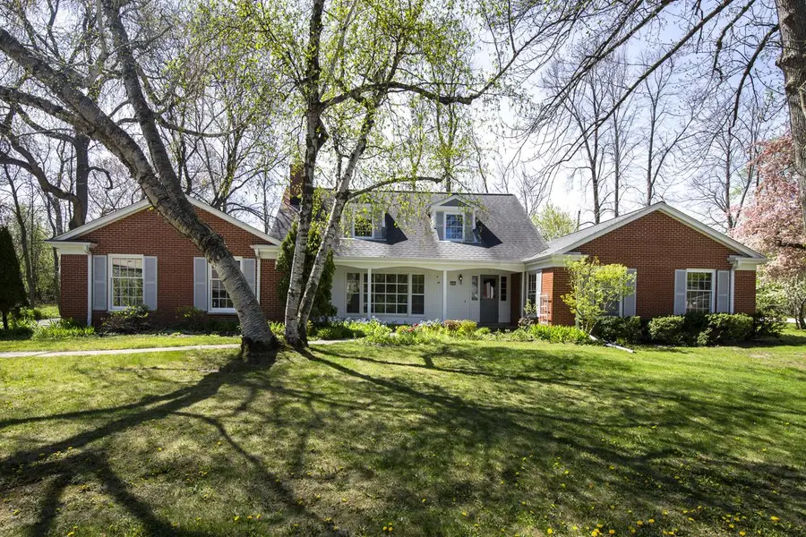 127 Fox Dale ROAD, Glendale, WI 53217 - #2