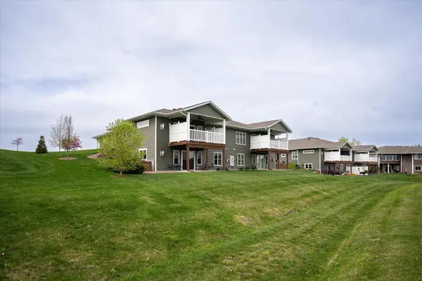 W4955 Battlestone Station ROAD, La Crosse, WI 54601