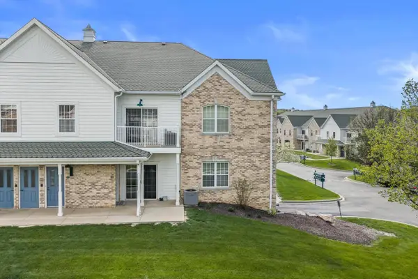 2720 Northview ROAD #32, Waukesha, WI 53188