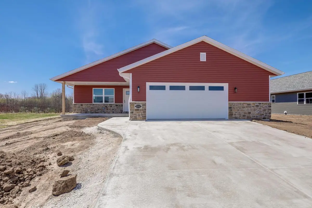 2210 19th STREET, Manitowoc, WI 54220 - #1