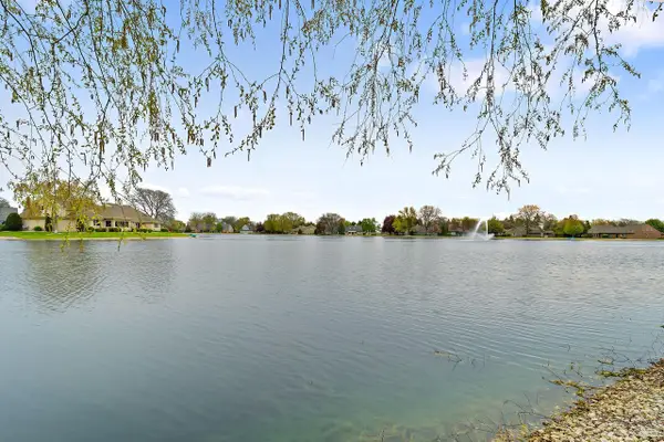2314 W Dickinson COURT, Mequon, WI 53092