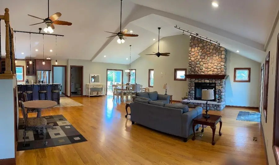 1111 Rosebud AVENUE, Twin Lakes, WI 53181 - #2