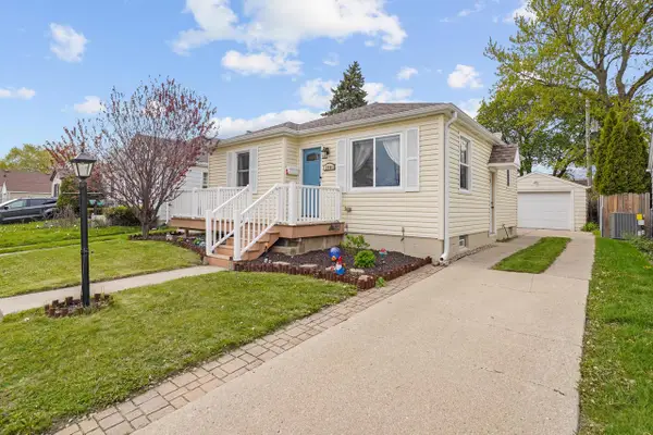 2704 Dwight STREET, Racine, WI 53403
