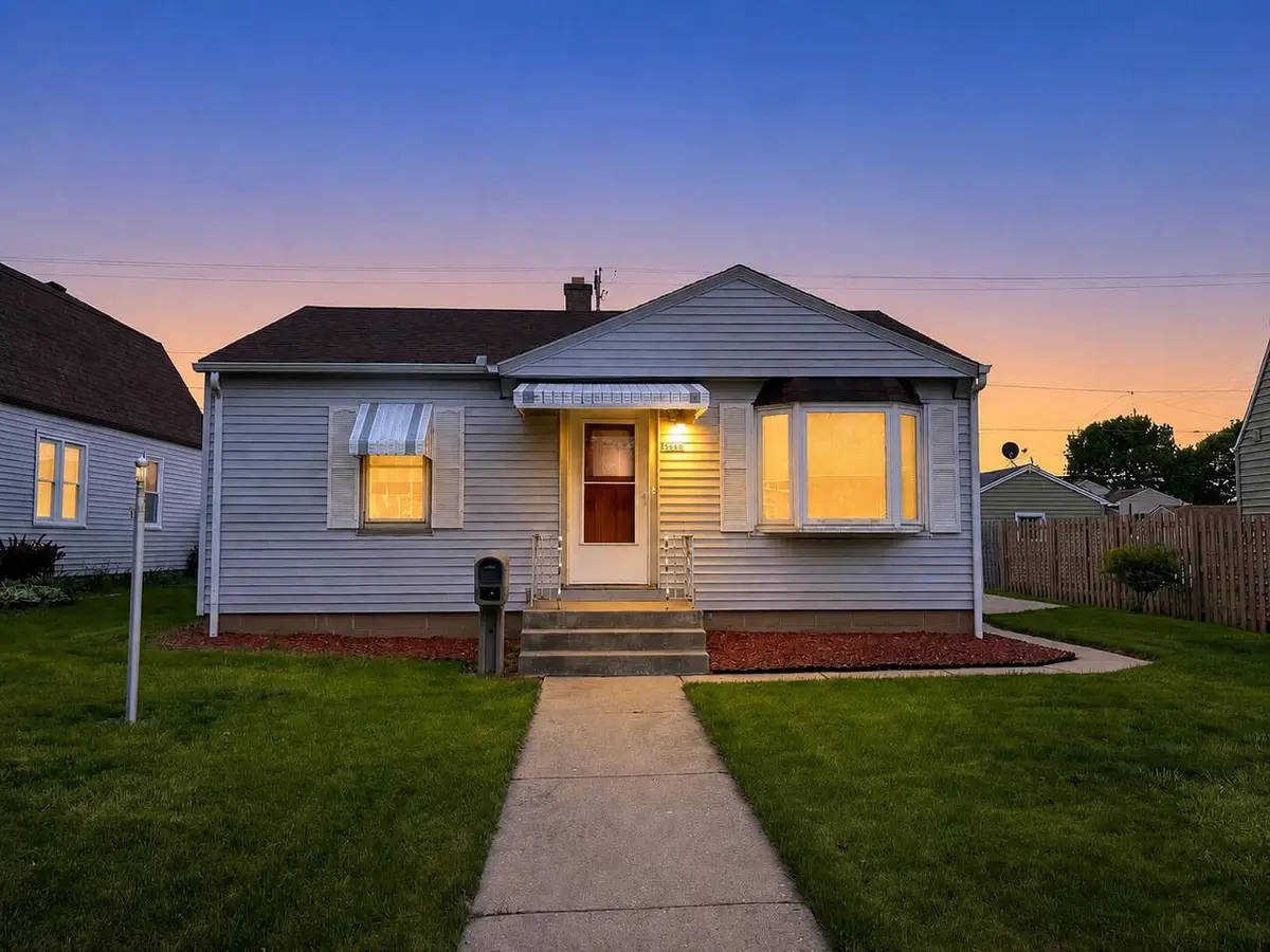 3660 20th PLACE, Milwaukee, WI 53221 - #1