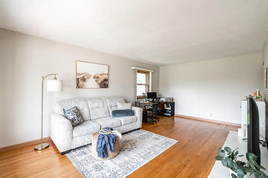 2204 Savoy CIRCLE, Racine, WI 53404 - #2
