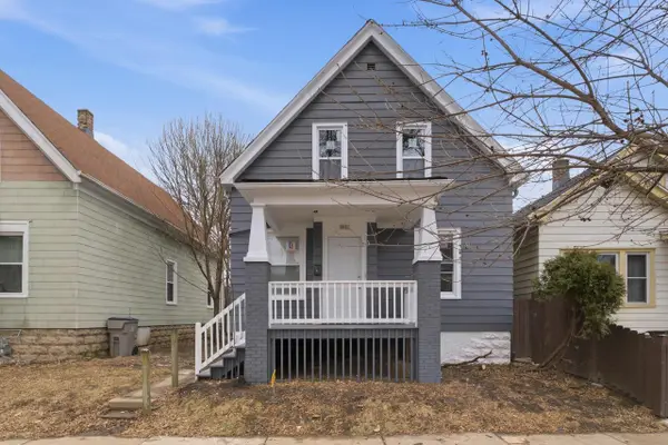 2827 Grant STREET, Milwaukee, WI 53215