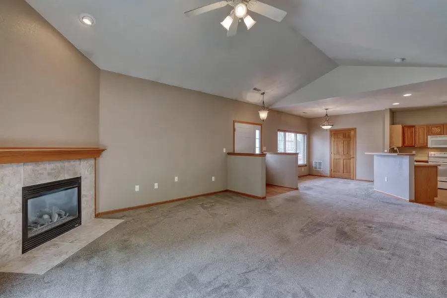 1048 Quinlan DRIVE #C, Pewaukee, WI 53072 - #2