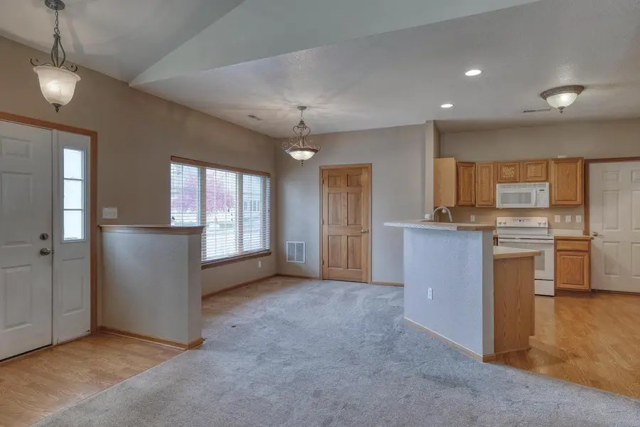 1048 Quinlan DRIVE #C, Pewaukee, WI 53072 - #3