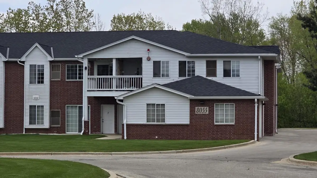 8055 LEXINGTON PLACE #12, Pleasant Prairie, WI 53158 - #1