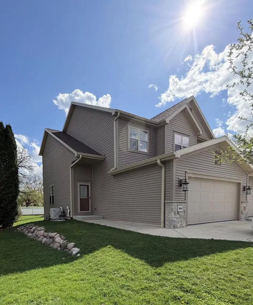 3001 Graydon AVENUE, East Troy, WI 53120 - #1