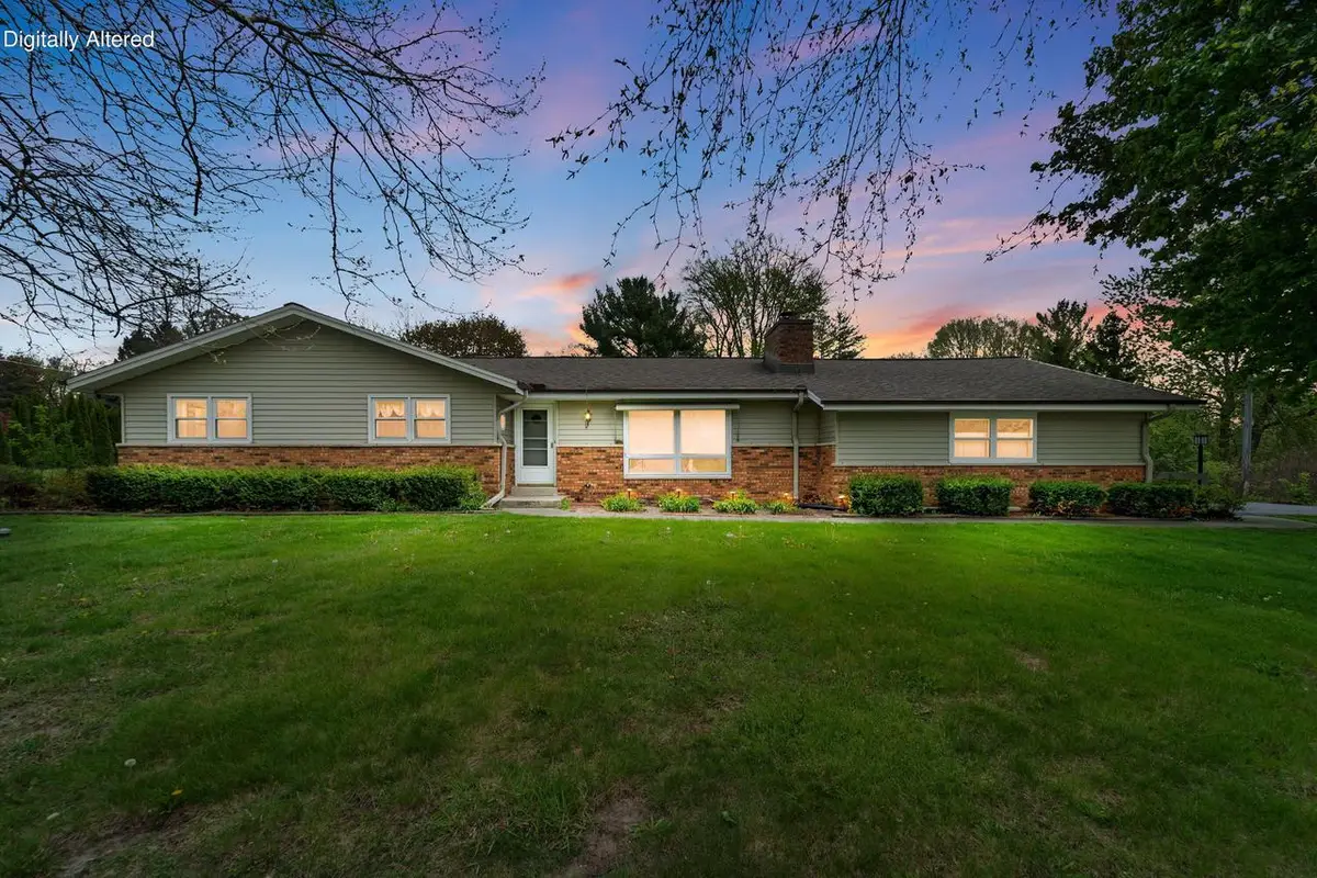W221S7400 Valley View ROAD, Muskego, WI 53150 - #1