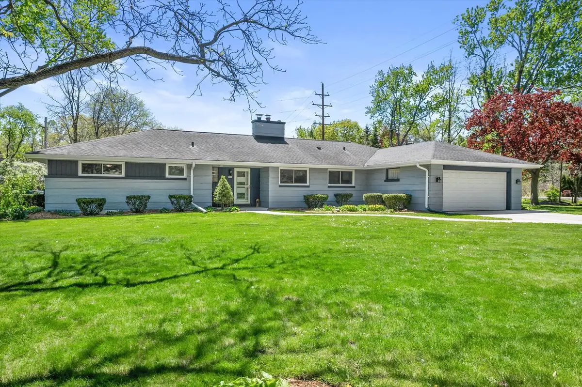 12323 Woodside COURT, Wauwatosa, WI 53226 - #1