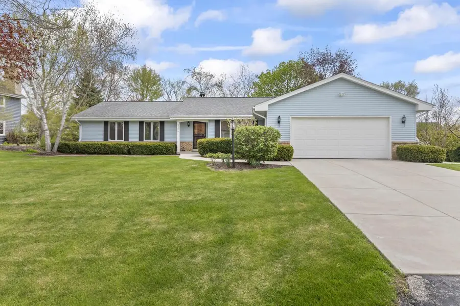 9906 Concord DRIVE, Mequon, WI 53097 - #2