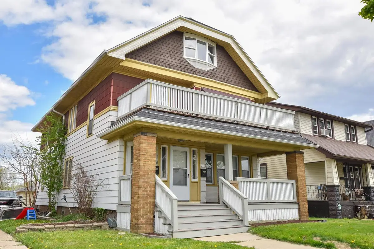 422 W Harrison AVENUE #424, Milwaukee, WI 53207 - #1