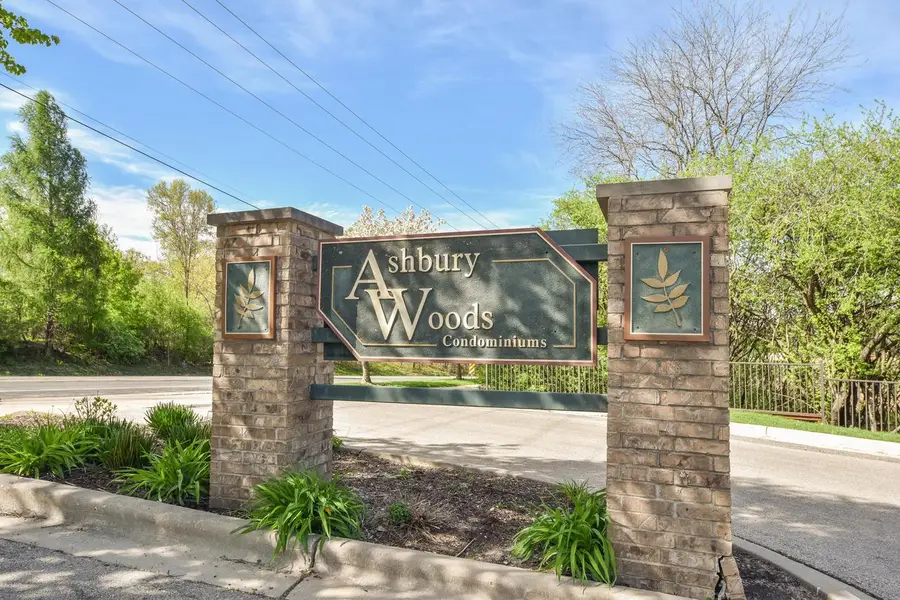7203 Mid Town ROAD #303, Madison, WI 53719 - #3