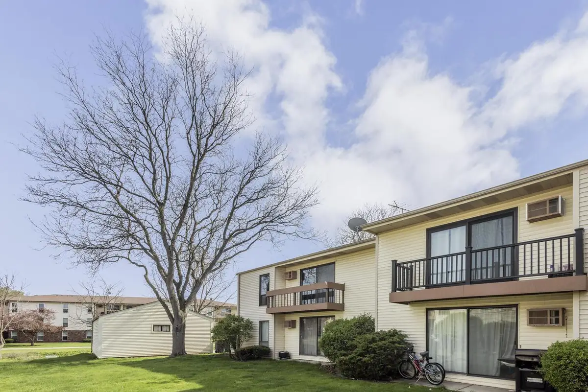 1887 Haymarket ROAD #32, Waukesha, WI 53189 - #1