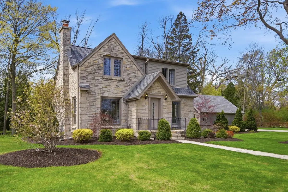 7505 Links WAY, Fox Point, WI 53217 - #1